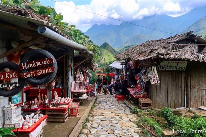 Sapa - Bac Ha Market 2 days 1 night from Hanoi